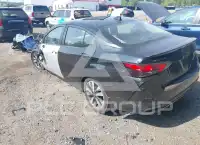 2020 Nissan VERSA фото