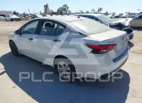 2020 Nissan VERSA фото