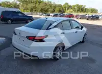 2020 Nissan VERSA photo