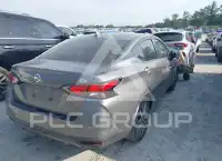 2020 Nissan VERSA фото