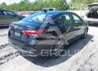 2020 Nissan VERSA фото