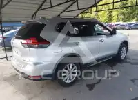 2020 Nissan ROGUE photo