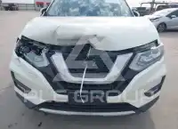 2020 Nissan ROGUE photo