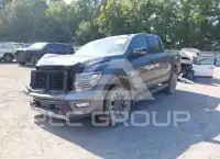 2020 Nissan TITAN фото
