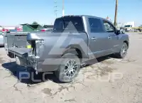 2020 Nissan TITAN фото