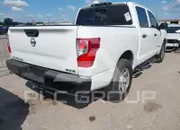 2020 Nissan TITAN фото
