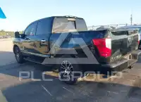 2020 Nissan TITAN фото