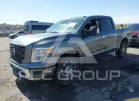 2020 Nissan TITAN фото