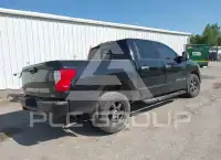 2020 Nissan TITAN фото