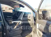 2020 Nissan TITAN фото