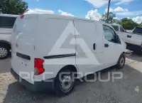 2020 Nissan NV 200 фото