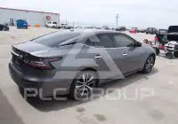 2020 Nissan MAXIMA photo
