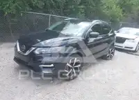 2020 Nissan ROGUE photo
