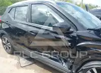 2020 Nissan KICKS photo