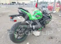 2020 Kawasaki EX650 фото