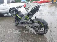 2020 Kawasaki ZR900 фото