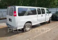 2020 Chevrolet Express фото