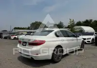 2020 BMW 530 фото