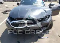 2020 BMW 330 photo