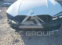 2020 BMW 330 photo