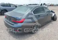 2020 BMW 330 photo
