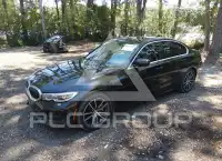 2020 BMW 330 photo