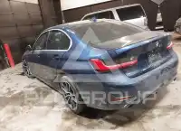 2020 BMW 330 photo