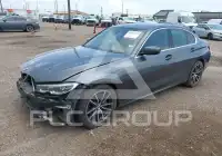 2020 BMW 330 photo