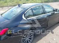2020 BMW 330 photo