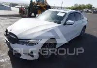 2020 BMW 330 photo