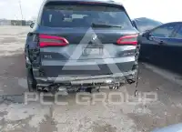 2020 BMW X5 фото