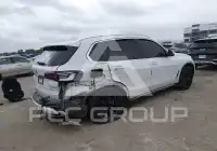 2020 BMW X5 фото