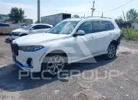 2020 BMW X7 photo