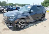 2020 BMW X7 фото