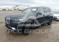 2020 BMW X7 photo