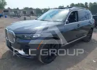 2020 BMW X7 фото