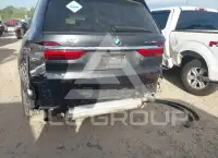 2020 BMW X7 фото