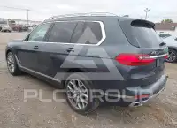2020 BMW X7 фото