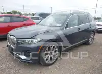 2020 BMW X7 фото
