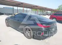 2020 BMW M8 фото