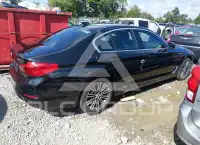 2020 BMW 530 photo