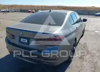 2020 BMW 530 фото