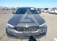 2020 BMW 530 фото