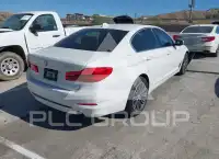 2020 BMW 530 фото
