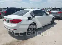 2020 BMW 530 фото