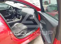 2020 Jaguar XE фото
