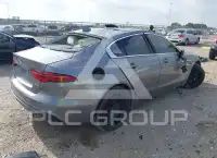 2020 Jaguar XE photo