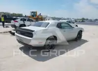 2020 Dodge CHALLENGER photo