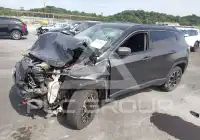 2020 Jeep COMPASS photo