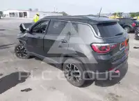 2020 Jeep COMPASS photo